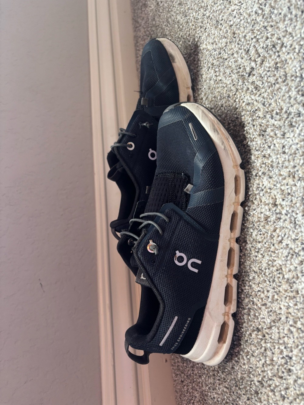 On Kids' Cloud Sneakers – Black/White